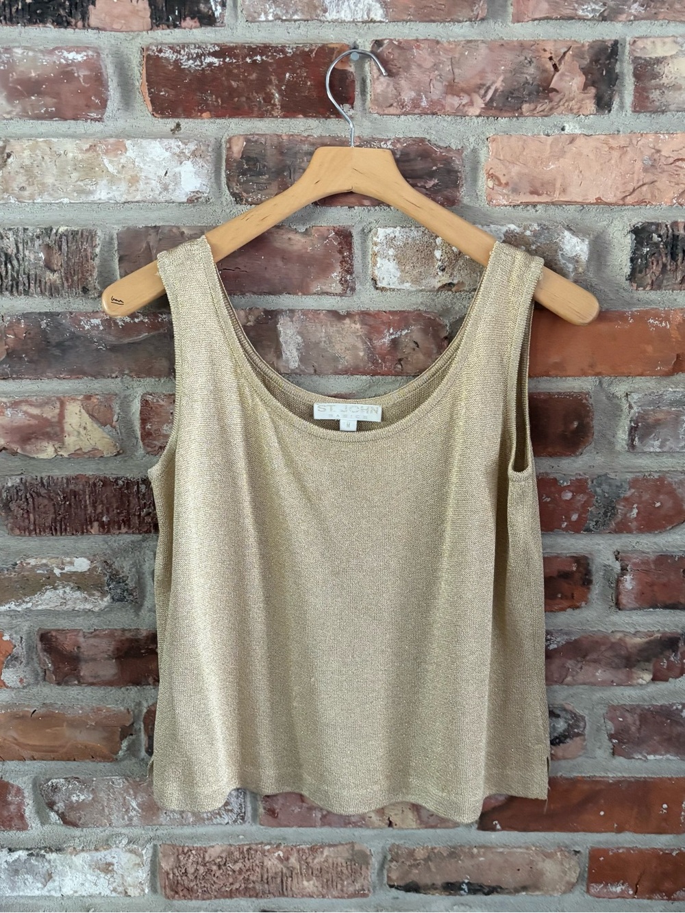 St. John Gold Santana Knit Sleeveless Shirt Top, M